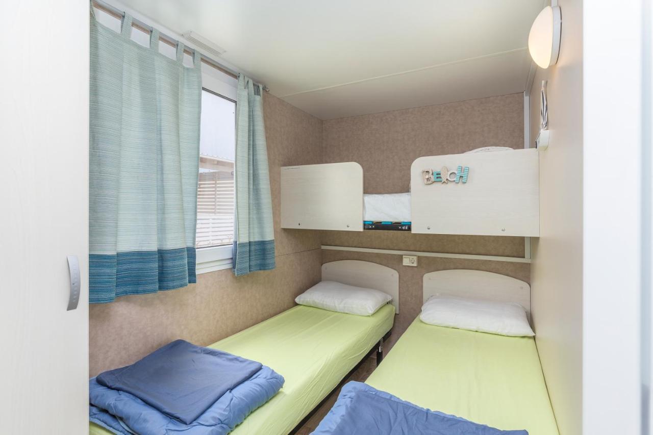 West Coast Mobilhome With Xxl Terrace Tar-Vabriga Exterior foto
