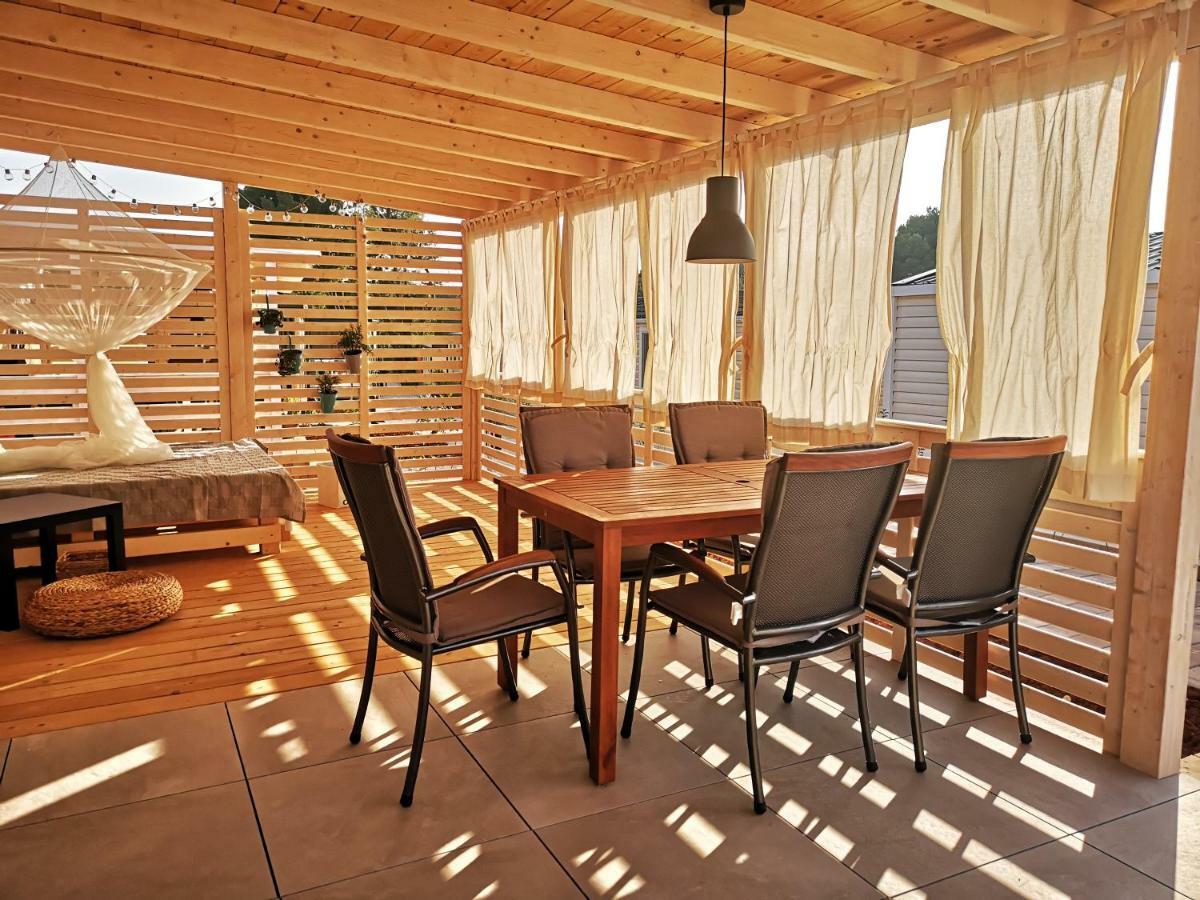 West Coast Mobilhome With Xxl Terrace Tar-Vabriga Exterior foto